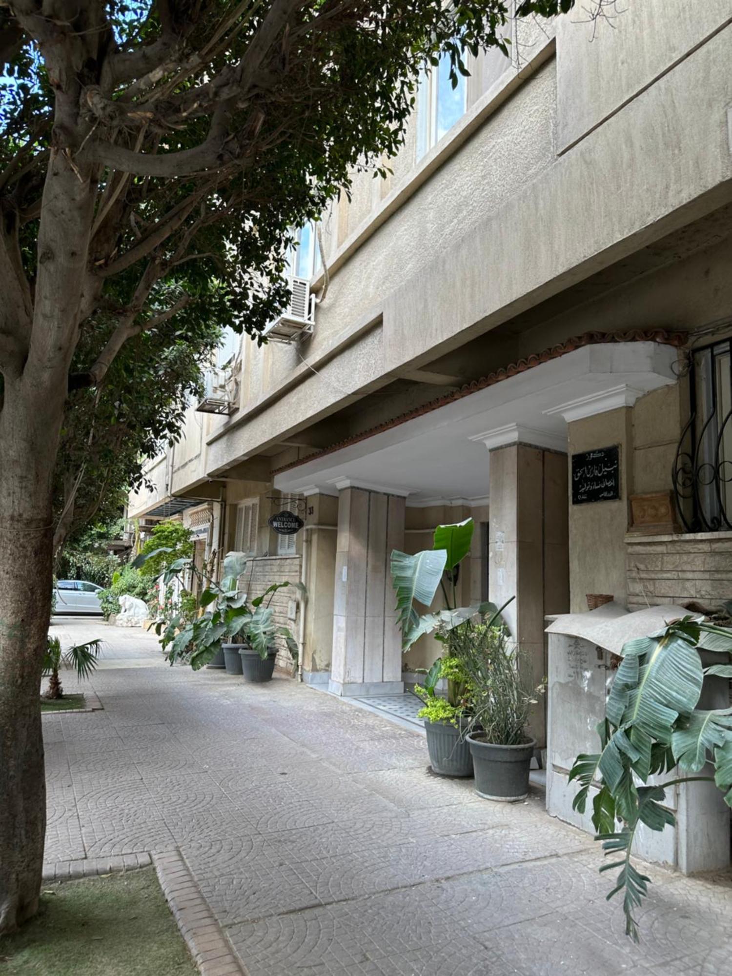 Modern 1-Bedroom Apartment In Zamalek Visits Allowed Il Il Cairo Esterno foto