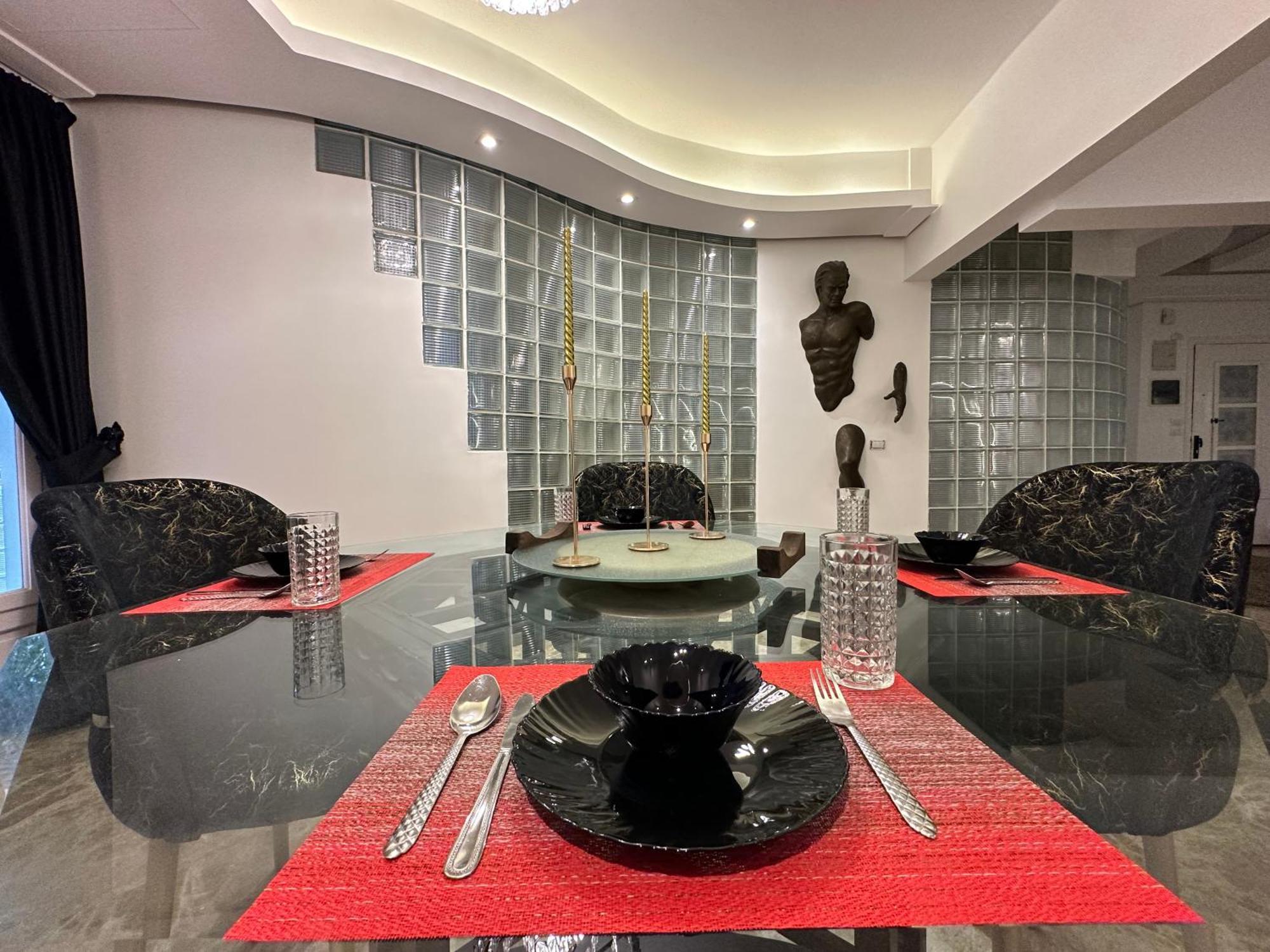 Modern 1-Bedroom Apartment In Zamalek Visits Allowed Il Il Cairo Esterno foto